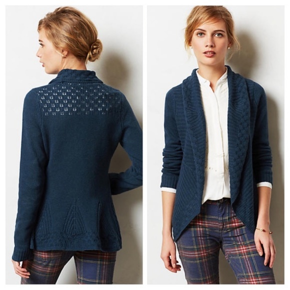 Anthropologie Sweaters - Anthropologie Scalloped Flutter Navy Blue Cardigan